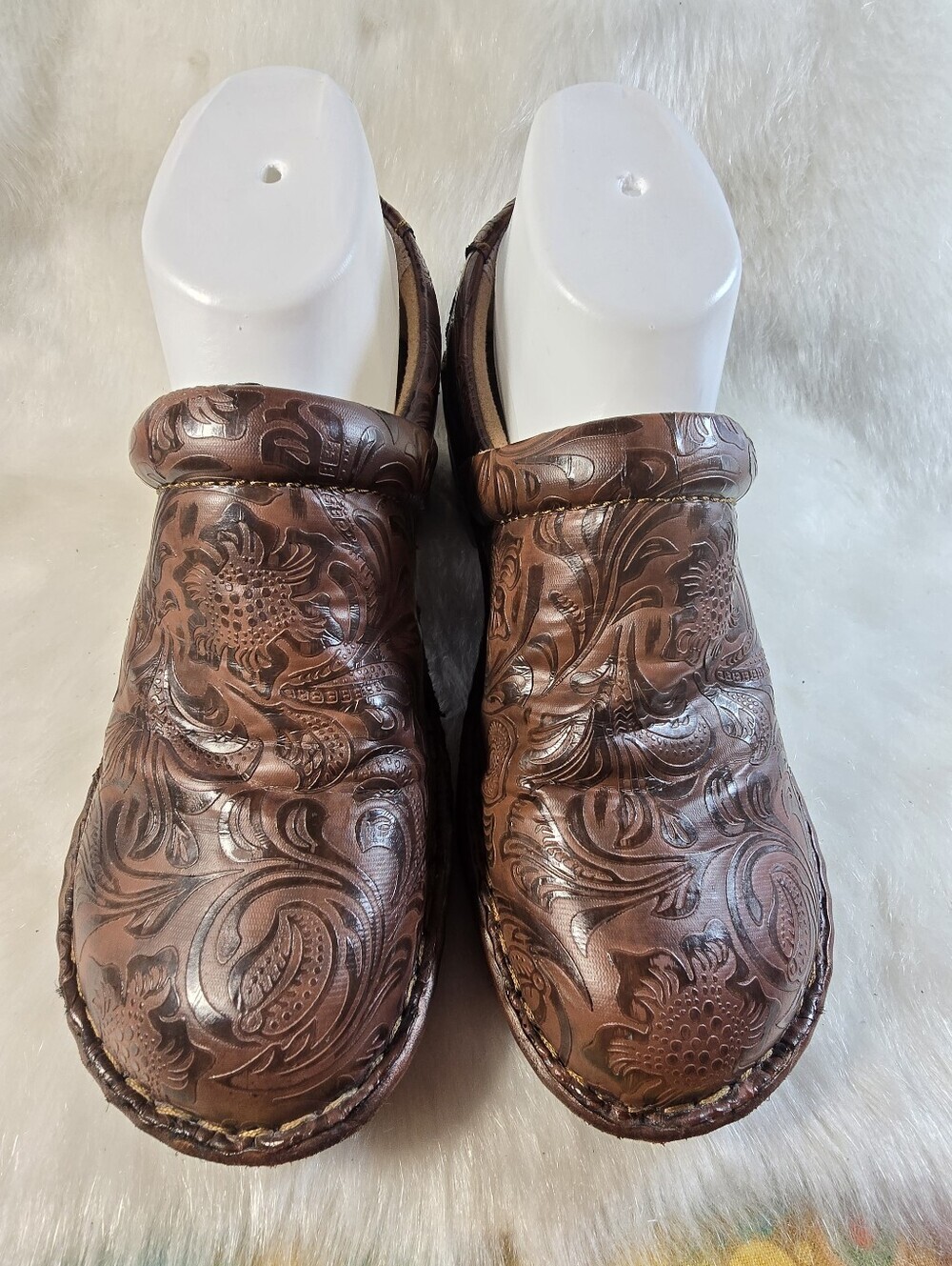 Women’s b.o.c. Born Women's Paisley Embossed Brown Leather Slip-On Clog - Picture 3 of 9